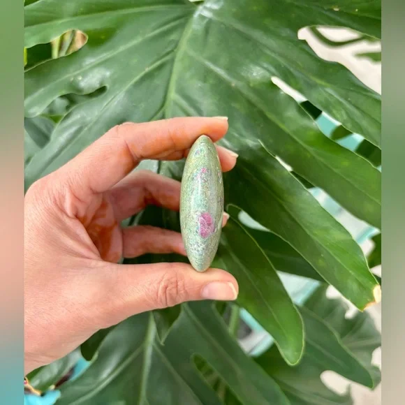 Ruby in Fuchsite from India - Picture 5 of 6